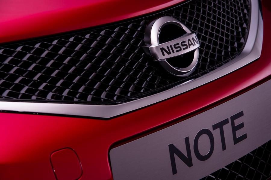  Nissan Note 2013 года  (UK) (фото 32 из 47)